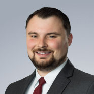 https://icemiller.gjassets.com/content/uploads/2024/10/householder_l_thumb-default-headshot-closeup-headshot-photo-12801.jpg